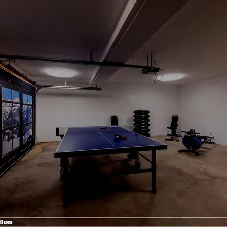 Apartment Lazard